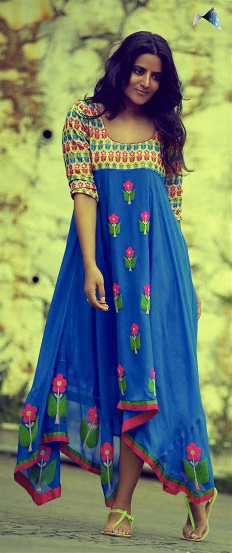 Bollywood Fashion Pakistani Fashion Pakistani Dresses Indian Dresses Indian Outfits Indian