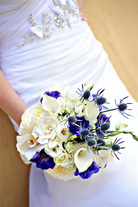Carrying a bouquet of this fascinating beauty on your wedding day can indeed be a dramatic touch. Gardenia, Calla Lily and Orchid Bouquet | Orchid bouquet ...