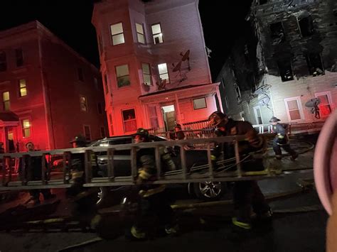 Boston Fire Dept On Twitter Companies Are Making Up At 21 Leedsville