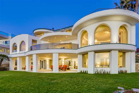 This 266 Million Home Is One Of Only Ten On The Beach In La Jolla