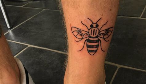 This Bee Leg Tattoo Perfectly Mimics The Worker Bee Symbol For