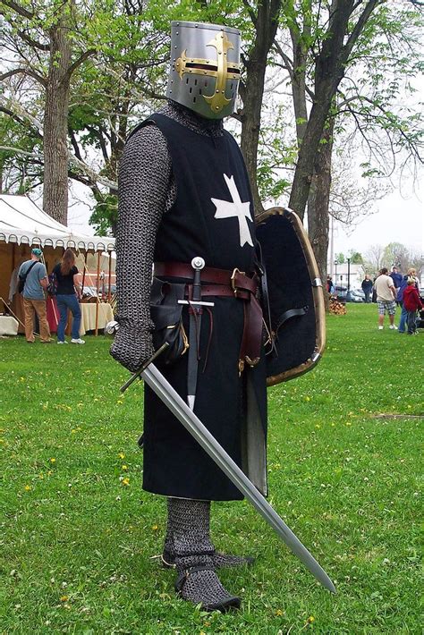 Hospitaller Knight Around 1250 Knights Hospitaller Medieval Armor