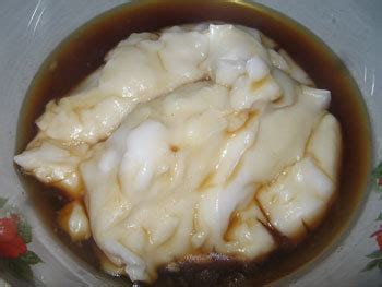 Bubur sumsum terbuat dari campuran tepung beras dan santan. Resep Bubur Sumsum - puteri widyasari