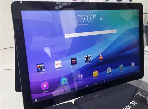 Samsung Reveals Super Sized Galaxy View Tablet