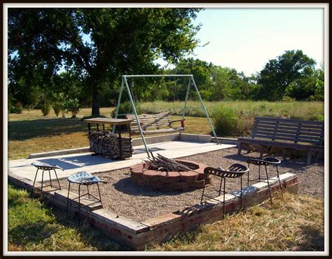 50 Comforting Fire Pit Sitting Idea For A Perfect Evening