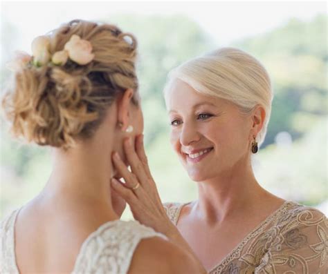 How To Do Perfect Make Up If Youre The Mother Of The Bride