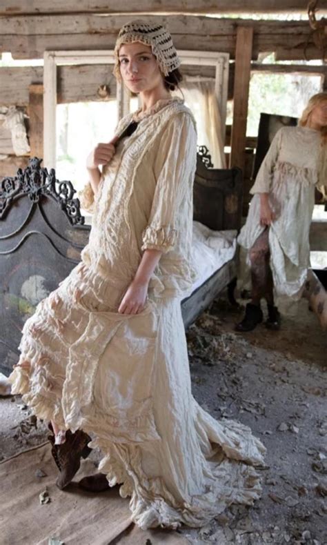 Magnolia Pearl Dress 624 Hyacinth Gown~ Antique White Cowgirl Kim