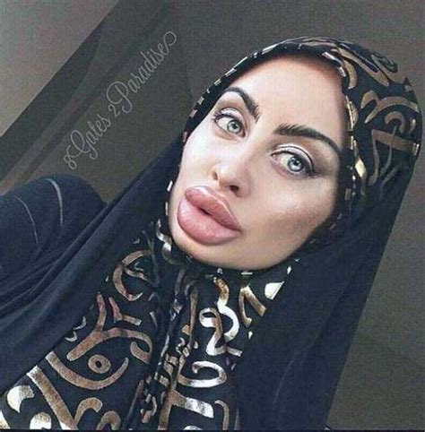 Comelnya anak perempuan kepada personaliti cantik azrinaz mazhar hakim ni. The Largest Lips of Instagram | KLYKER.COM