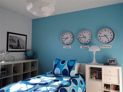 This room can be recreated by adding special accent pieces to your bedroom. Boys Bedroom: Fascinating Light Blue Teenage Boy Bedroom ...