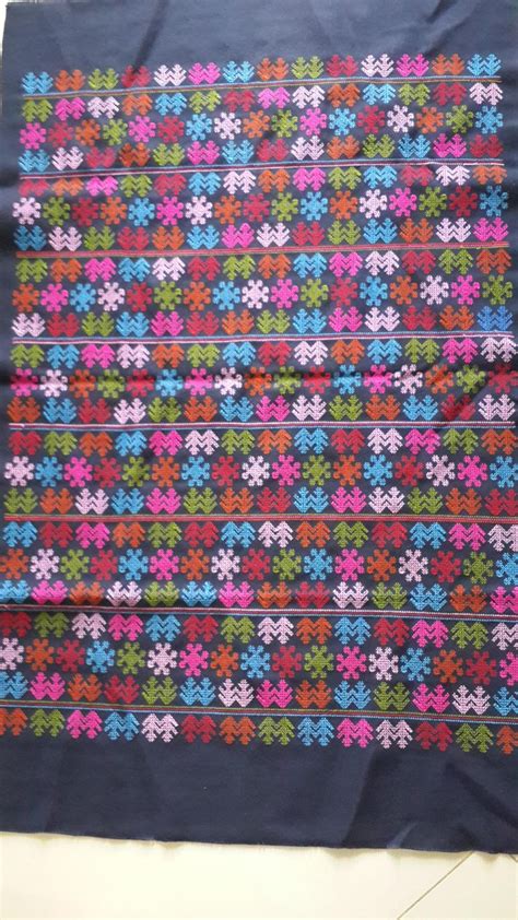 ผ้าปักผืนสี่เหลี่ยมผืนผ้า-ลายปักโบราณโทนชมพูสดใส-cross-stitch-patterns,-stitch-patterns,-hmong