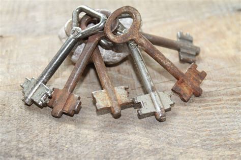 Old Vintage Keys For Your Art Etsy