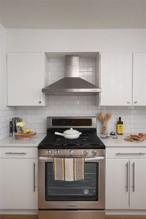 With six speed options and a maximum airflow of 860 cfm, this ducted option can handle output from both gas. Contemporary Kitchen Remodel - Before and After — JERRICA ...