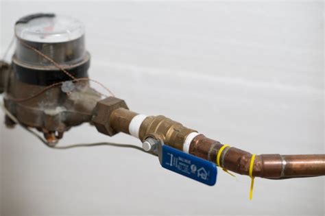 Water hammer can be caused by worn or damaged faucet washers as well as heavy build up of minerals and rust inside shut off valves (located on the walls of. How to Stop Water Pipes from Making Noise | Hunker