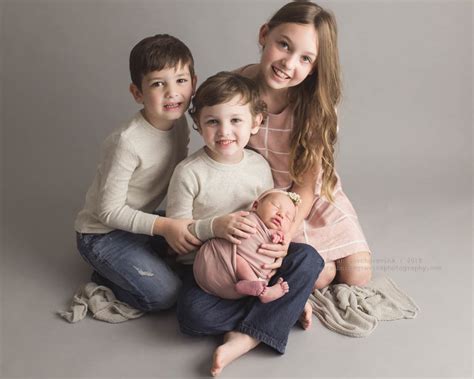 The Snuggle Is Real 3 Safe And Simple Baby Photo Ideas With Sibling