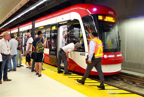 Ttc Street Car Spotted The New Toronto Transit Commission Flickr