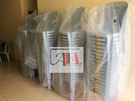 Toples plastik tentu saja terbuat dari bahan plastik, tentunya hal tersebut membuat toples ini lebih ringan walaupun sudah digunakan untuk mengemas produk makanan. KERUSI PLASTIK 3V MURAH BORONG SUPPLIER - Alfai Furniture ...