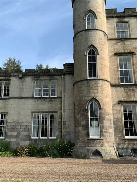 scots stunned after tourist snaps photo of ghost in popular castle united kingdom knews media