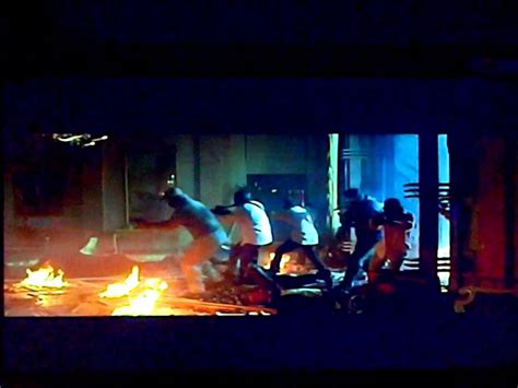 «падение олимпа» — остросюжетный боевик режиссёра антуана фукуа по сценарию кэтрин бенедикт и крэйтона ротенбергера. Olympus Has Fallen trailer - YouTube