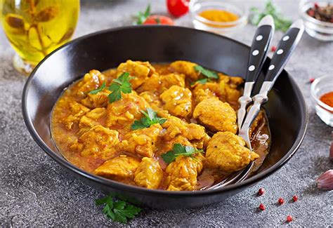 Receta fácil y muy rápida con esta receta paso a paso y sorprende a tu familia. Cómo hacer pollo al curry (receta FÁCIL)