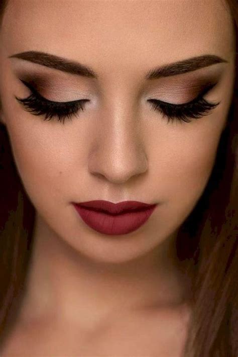 10 Beautiful Eye Makeup Ideas To Make You More Beautiful