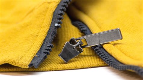 Famous How To Fix A Zipper That Came Off One Side 2022 Rawax