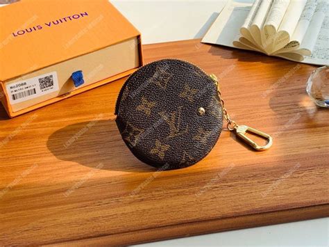 Seriously, the craftsmanship and quality of louis vuitton bags are like no other! Louis Vuitton Round Coin Purse Monogram Canvas - Bags Valley