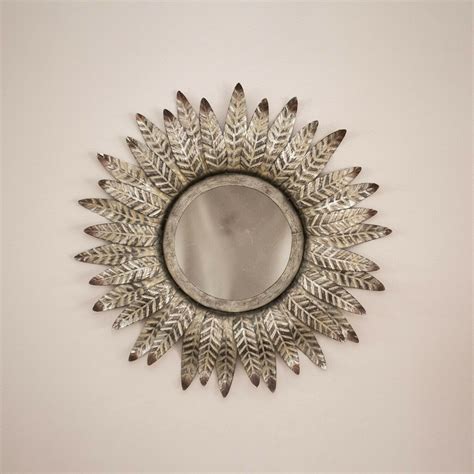 Decorative Antique Bronze Mirror Round Wall Mounted Vintage Feathered