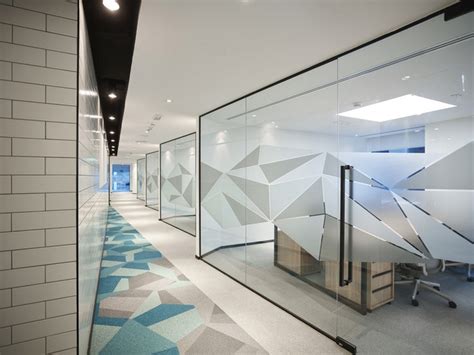 Unbox Offices By Swiss Bureau Interior Design Dubai Uae