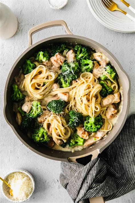Chicken Broccoli Alfredo Ready In 30 Minutes Fit Foodie Finds