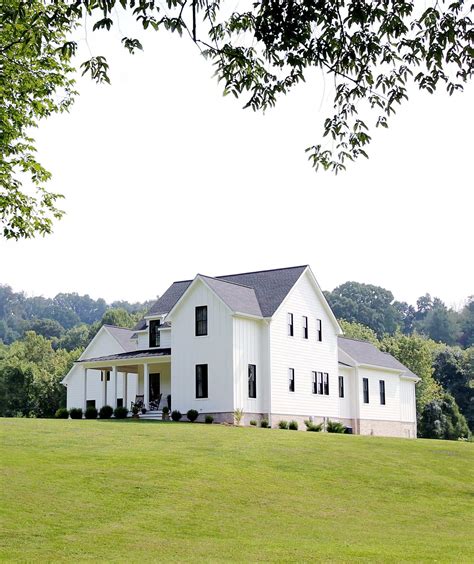 Side view of Mama Crovatt's house with view of master suite. We are