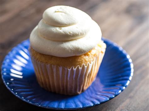 Fast And Easy Cream Cheese Frosting Recipe Serious Eats Whipped Cream Cheese Frosting Cream