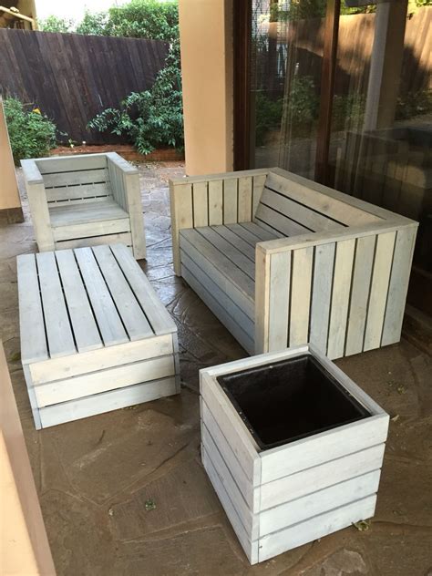prissy ideas patio furniture wood pallet set   build