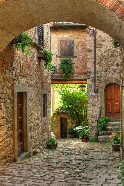 Ancient Street Tuscany Italy Photo On Sunsurfer