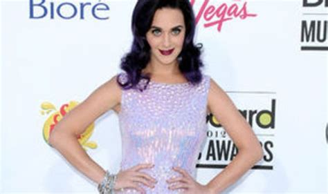 Katy Perry Doesnt Mind Not Having Make Up On Day And Night Entertainment Uk