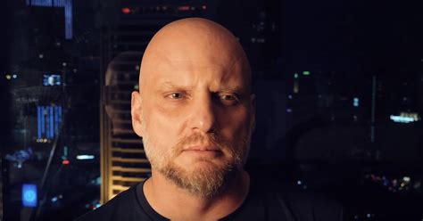 Dominikanin, wędrowny kaznodzieja, były duszpasterz krakowskiej „beczki. Adam Szustak OP o 12 znakach, że związek się rozpada