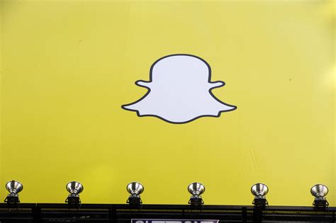 Snapchat Pays Hefty Toll For Clunky Redesign Loses 3 Million Daily Users