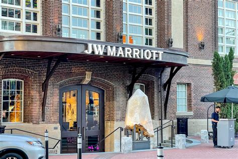 The Hostess Citys New ‘it Hotel Jw Marriott Savannah Plant Riverside