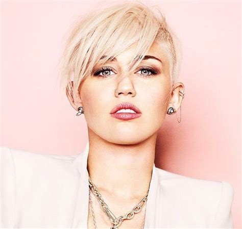 Miley Cyrus Blond Hairstyle Miley Cyrus Short Hair Miley Cyrus 2013 Hannah Montana Pixie