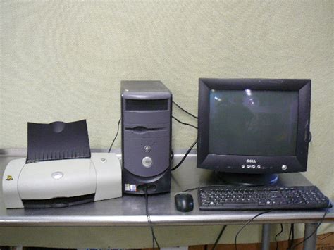 Dell Window Xp Home Edition Computer System Consignment Auction 614 K Bid