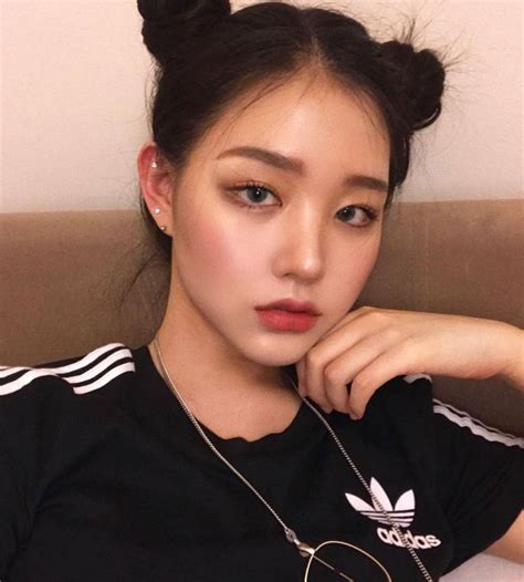 𝐔𝐋𝐙𝐙𝐀𝐍𝐆𝐒 Gadis Korea Gadis Uzzlang Gaya Rambut Cantik