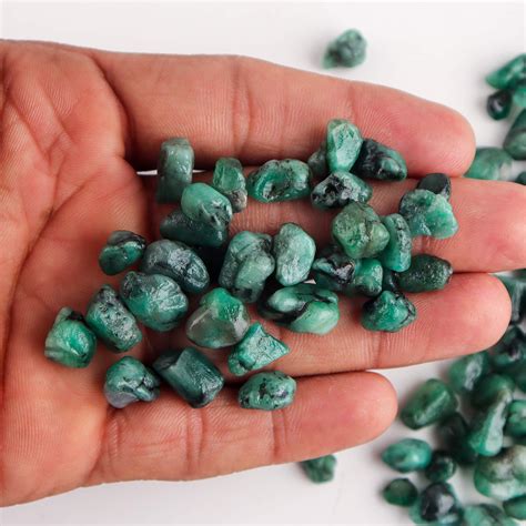 Raw Emerald Crystals Emerald Birthstone Healing Crystals Etsy Canada