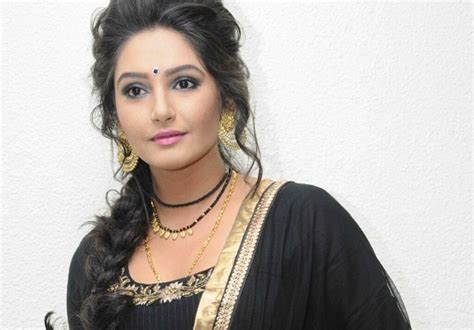 Top 10 Hottest And Beautiful Kannada Actresses World Blaze