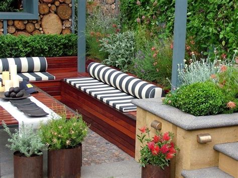 Diy sunken garden seating is actually remarkably easy and will. Garden seating area - 50+ ideas on how to make an outdoor ...