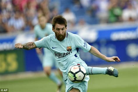 Lionel Messi Scores 350th La Liga Goals For Barcelona Daily Mail Online