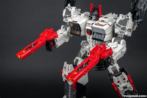 Ty gamez 6 orë më parë. TFW2005 Gallery of SDCC Metroplex - Transformers News - TFW2005