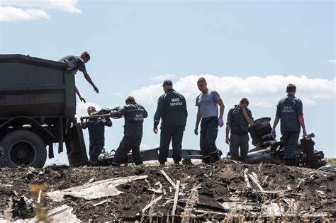 Malaysia Airlines Crash In Ukraine Photos From Flight 17 Crash Site Time