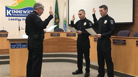 Kennewick Wa Hires Two New Police Officers Tri City Herald