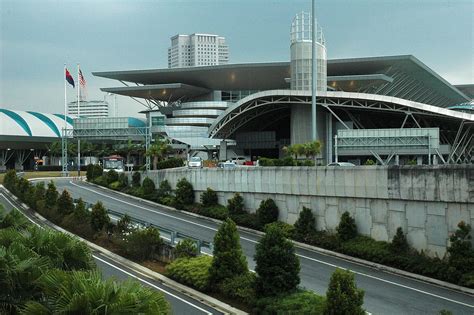 The best way to get from johor bahru to batam costs only rp255000 and takes just 1½ hours. Sultan Iskandar Building - Wikipedia