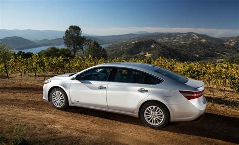 Research the toyota highlander hybrid and learn about its generations, redesigns and notable features from each individual model year. 2013 Toyota Avalon Hybrid VIN Number Search - AutoDetective