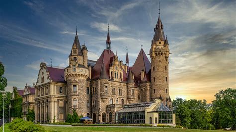 Zamek w Mosznej zwiedzanie historia cennik Z czego słynie polski